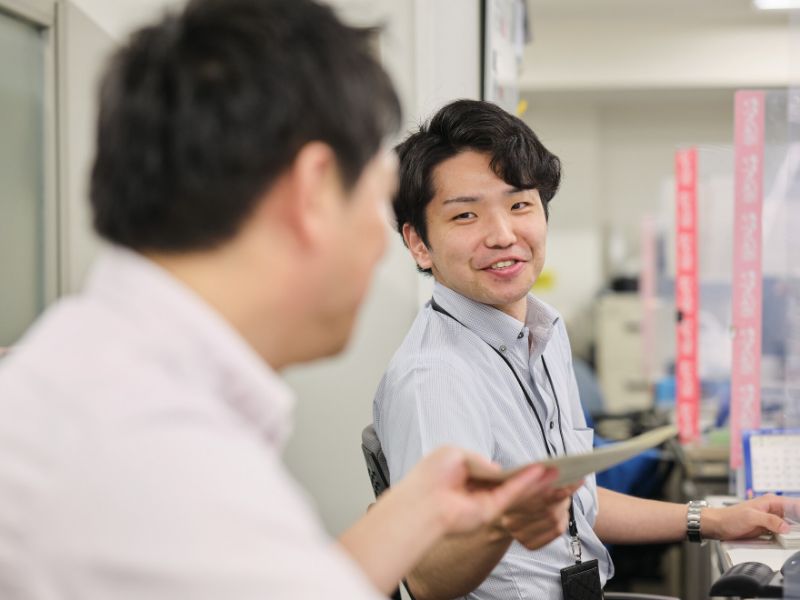 失敗を恐れず、チーム全体で助け合いながら目標を達成する