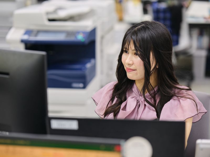 数字を一つひとつ確実に処理。お客さまの大切なお金を扱う仕事